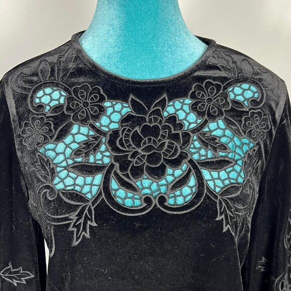 Y2K EXPRESS Black Velvet Laser Cutout Balloon Sleeve Top (Size S) - Picture 6 of 7